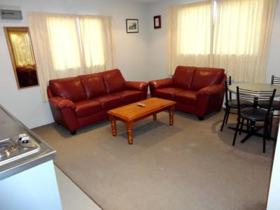 Bealey Avenue - 26