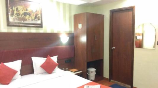 Bhammar's Inn - a Pure Veg - 92