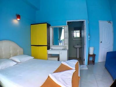 Naiharn On The Rock Resort Phuket - 53