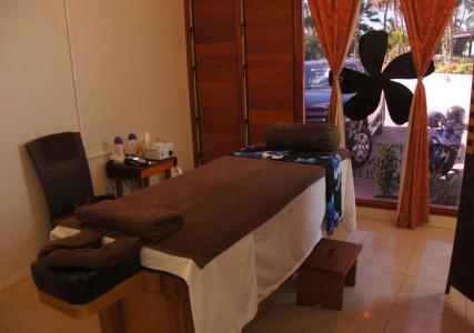 Smugglers Cove Beach Resort & - 1