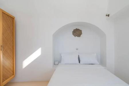 Cliff Side Suites - 111