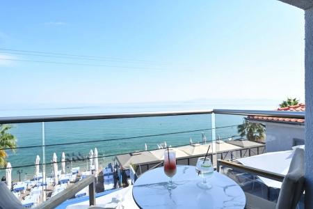 Emily's Luxury Suites - 53