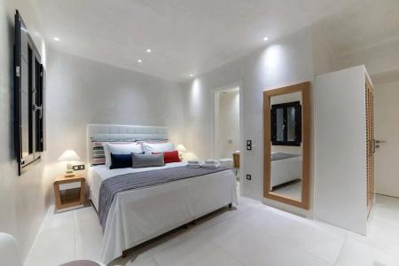 Daydream Luxury Suites - 1