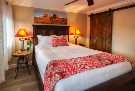 Lantern Light Inn - Romantic Getaway - 22