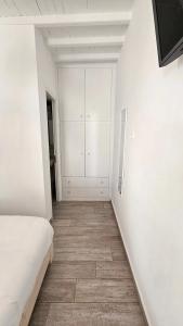 Eleanna's - 146