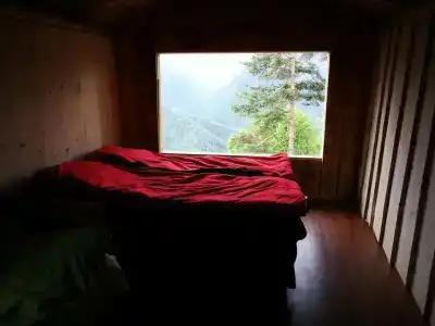 Heshkili huts Svaneti - 2