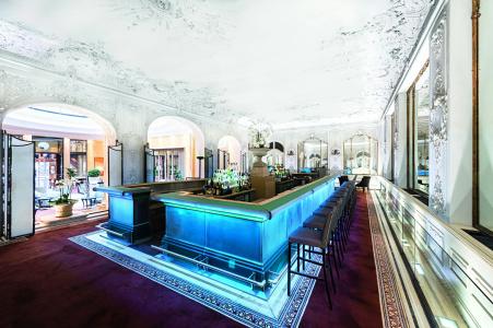 Bayerischer Hof - 1