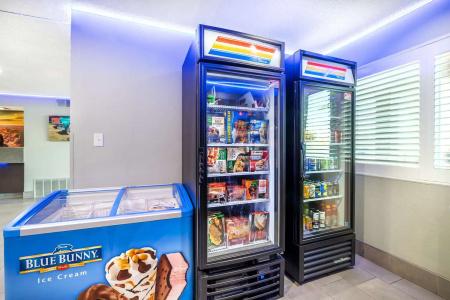Best Western Mccarran Inn - 37
