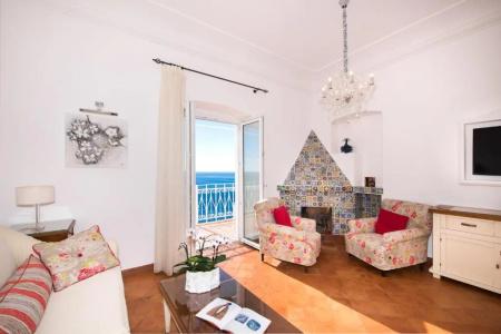 Eden Roc Suites - 315