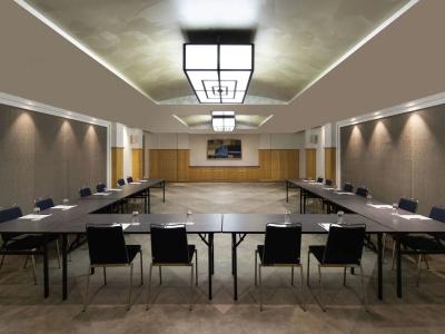 Swissotel - 23
