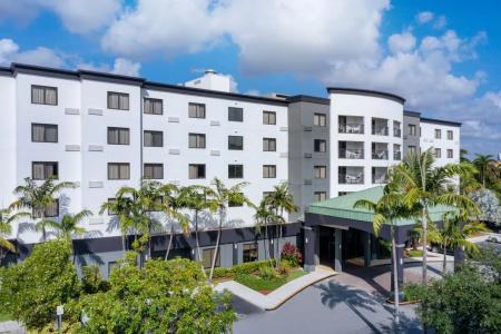 Courtyard by Marriott Miami at Dolphin Mall - 21