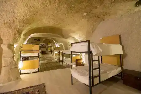 Kamelya Cave Hostel - 15