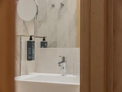 Best Western Plus Comedie Saint Roch - 29