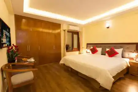 Queen Light - 45