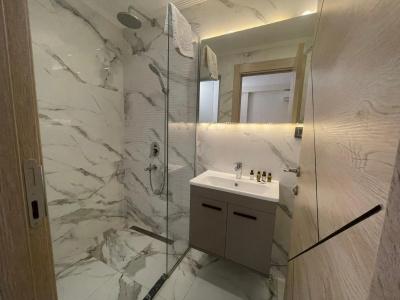Le Luxe Suites & Spa - 10