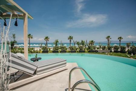Blue Carpet Luxury Suites - 135