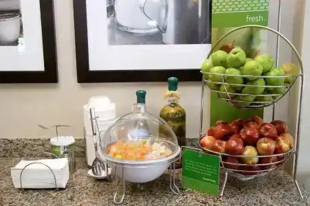 Hampton Inn Miami-Coconut Grove/Coral Gables - 9