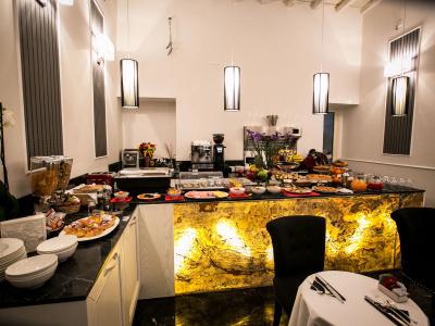Minerva Relais - 12