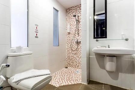 7q Patong Beach - Sha Certified - 66