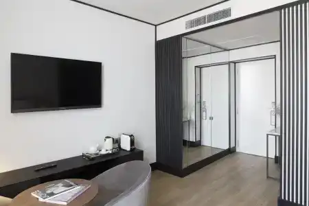 Icon Embassy - 20