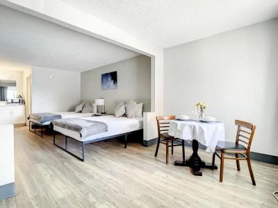 TraveSuites by Wyndham East Gate Orange - 50