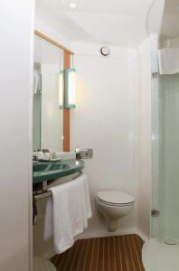 ibis Ellerslie - 7