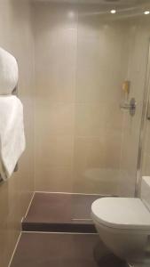 Trivelles - Manchester - Cross Lane - 35