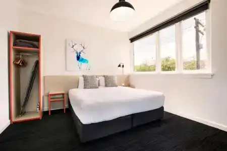 Greenacre - 49