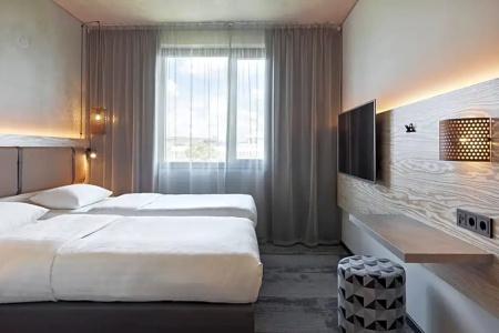 Moxy Frankfurt Airport Kelsterbach - 43