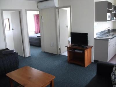 Scenicland Motels - 96