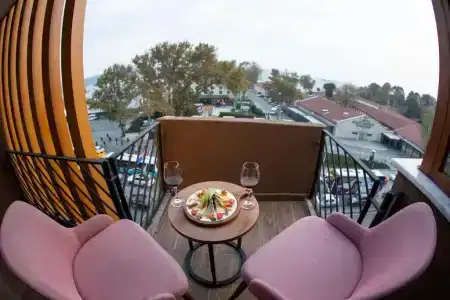 Meydan Besiktas - 16