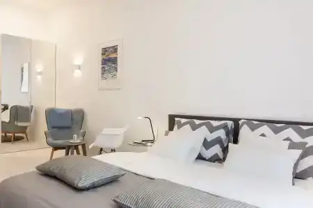 Tesla Boutique  & Rooms - 126
