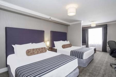 Sandman & Suites South - 43