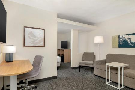 Fairfield Inn & Suites by Marriott - 21