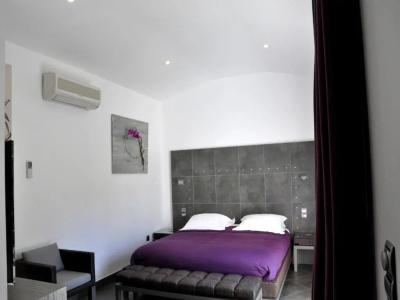Private Hôtel - 65