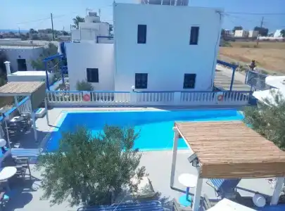 Studios Kapetanios - 102