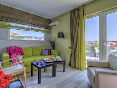 Polis Grand - 14