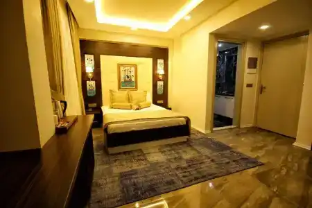 Venus Suite - 34