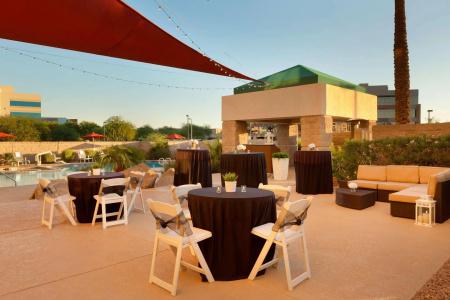 Radisson Phoenix Airport - 24