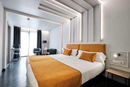 Lux Santiago - 4