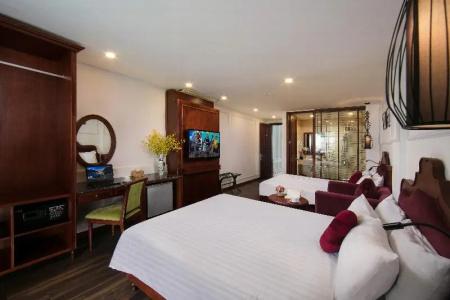 Vision Premier & Spa - 56