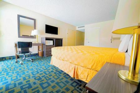 Royal Plaza Inn - 50