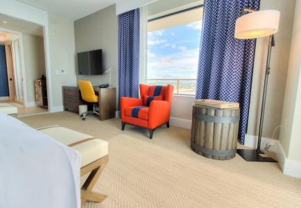 The Waterfront Beach Resort, A Hilton - 116