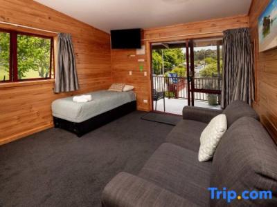 Nelson City Top 10 Holiday Park - 71
