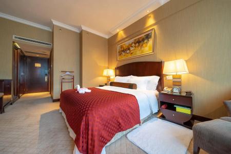 Grand International - 51