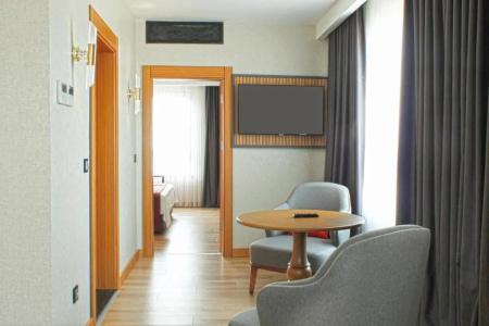 Ramada Plaza By Wyndham - 34