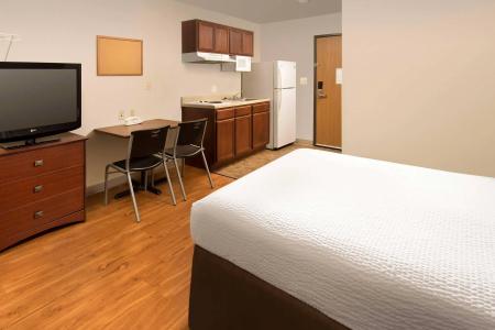 WoodSpring Suites - 20