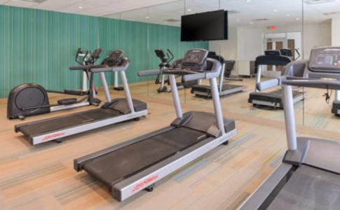Holiday Inn Express & Suites - St. Petersburg - Madeira Beach, an IHG - 21