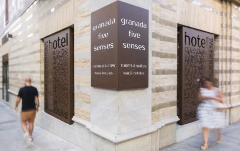 Granada Five Senses Rooms & Suites - 32