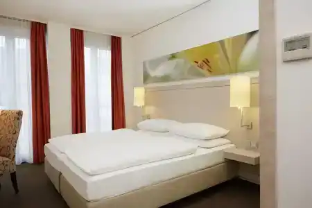 H+ München - 31